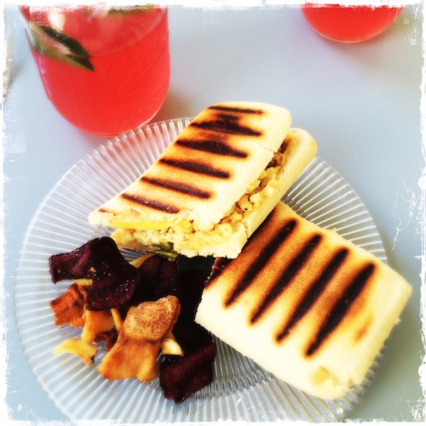 Le coffee shop vegan Oatmeal à Paris citizenV.