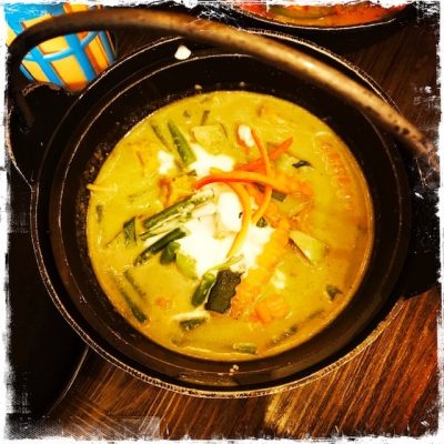 Curry vert aux légumes chez Yaai Thaï